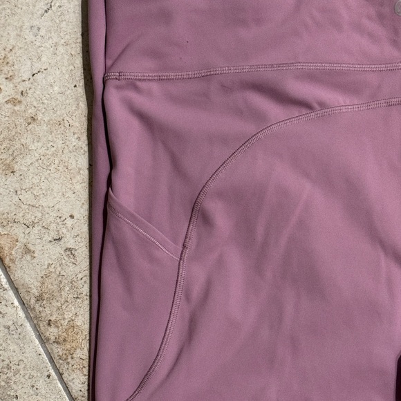 NWOT Lululemon leggings | side pockets | size 20| Mauve color - Picture 3 of 8